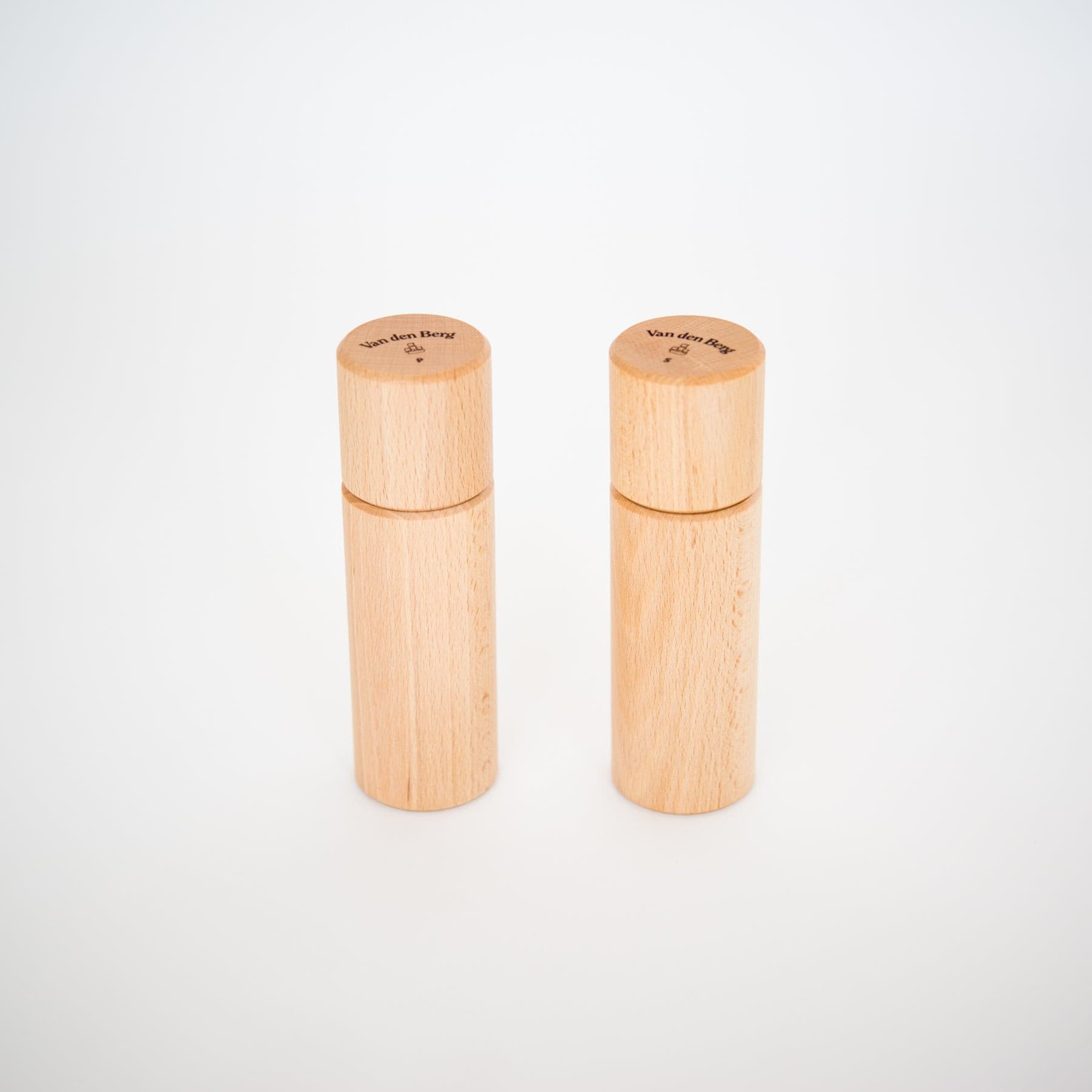 Salzmühle, handgemacht.
